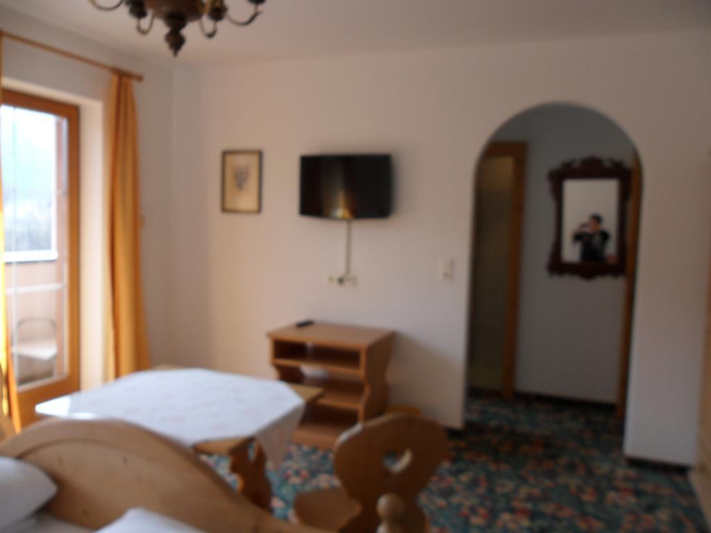 Landhaus Sabine Zellberg Szoba fotó