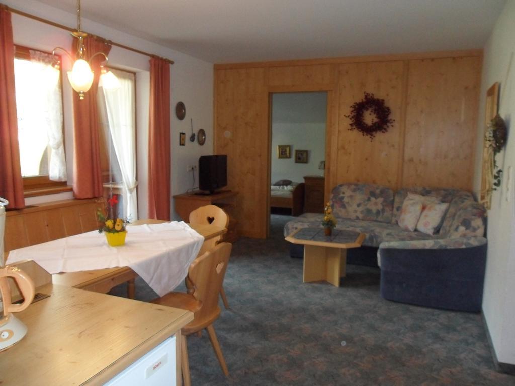 Landhaus Sabine Zellberg Szoba fotó